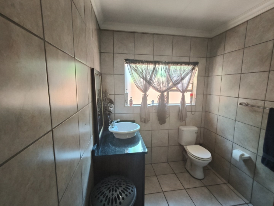 3 Bedroom Property for Sale in Potchefstroom South North West